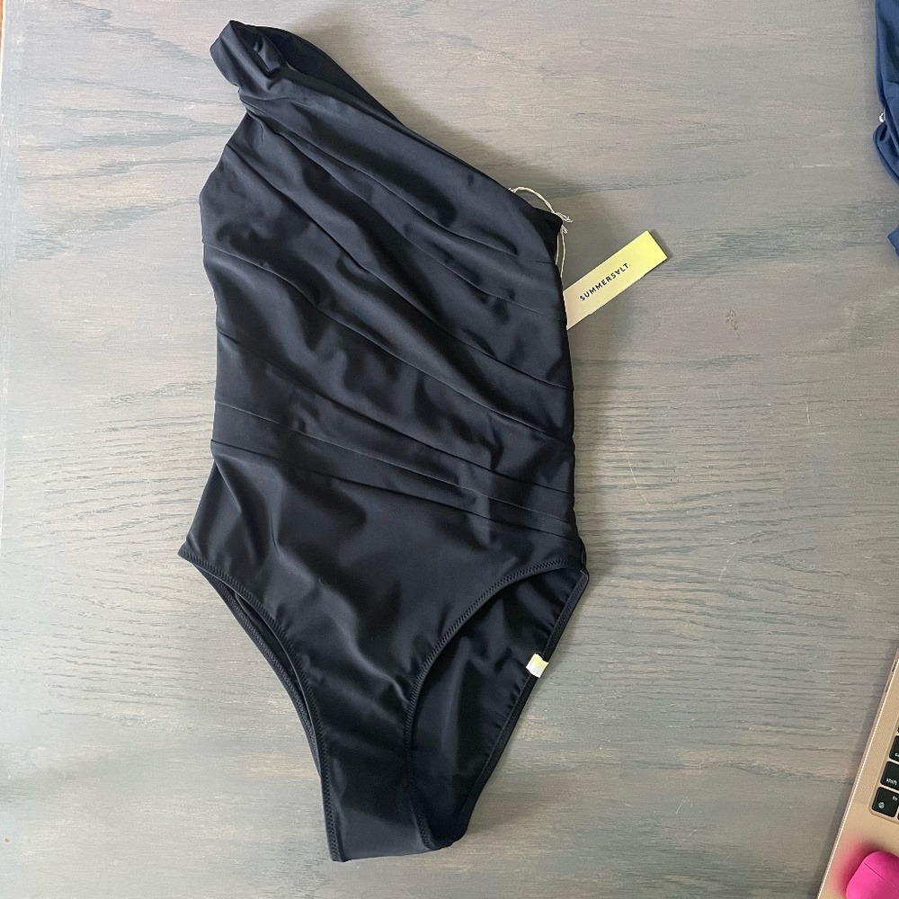 The Sidestroke Llbean Summersalt one-piece swimsuit black
